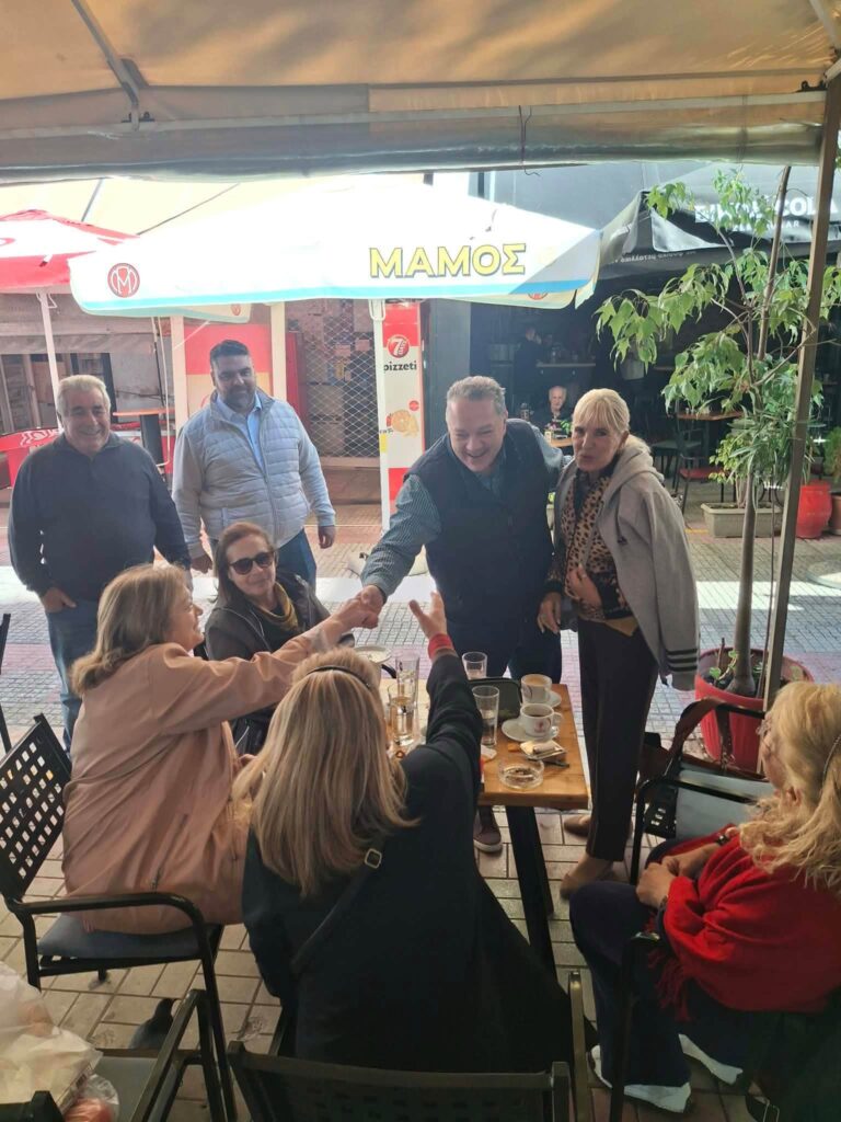 Πάτρα: Περιοδεία Σβόλη στη γειτονιά της Αγίας Σοφίας για τα παράπονα των κατοίκων ΦΩΤΟ