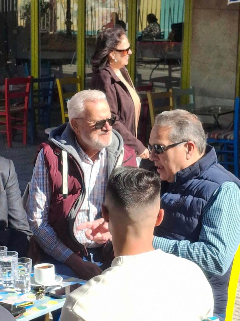 Πάτρα: Περιοδεία Σβόλη στη γειτονιά της Αγίας Σοφίας για τα παράπονα των κατοίκων ΦΩΤΟ