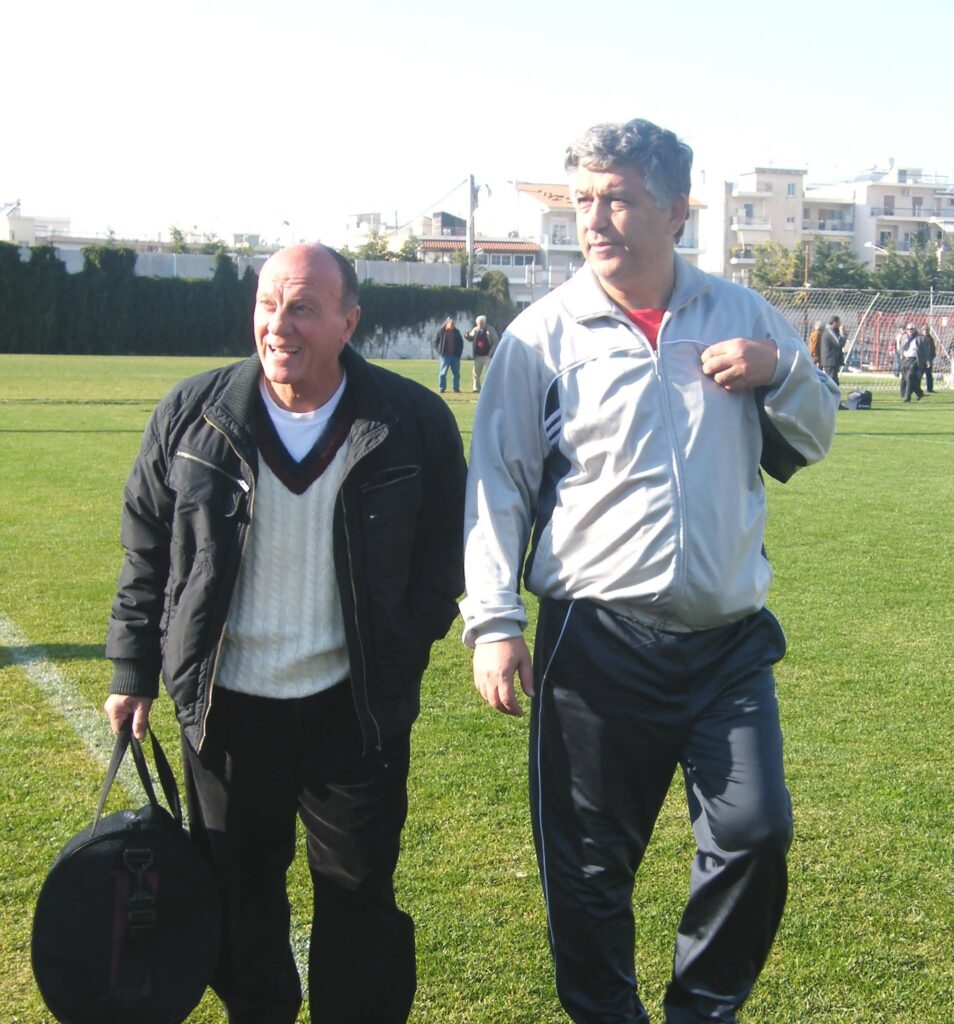 Πάτρα: Κηδεύεται ο άνθρωπος του Ελληνικού ποδοσφαίρου Δημήτρης Κύζας ΦΩΤΟ 5 Πάτρα: Κηδεύεται ο άνθρωπος του Ελληνικού ποδοσφαίρου Δημήτρης Κύζας ΦΩΤΟ