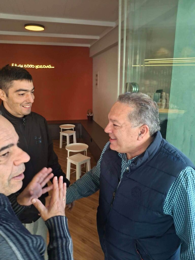 Πάτρα: Περιοδεία Σβόλη στη γειτονιά της Αγίας Σοφίας για τα παράπονα των κατοίκων ΦΩΤΟ