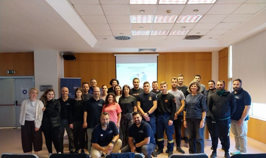 Σεμινάριο ΚΑΡΠΑ και απινιδωτή από την ΕΕΕΠΦ Πάτρας ΦΩΤΟ