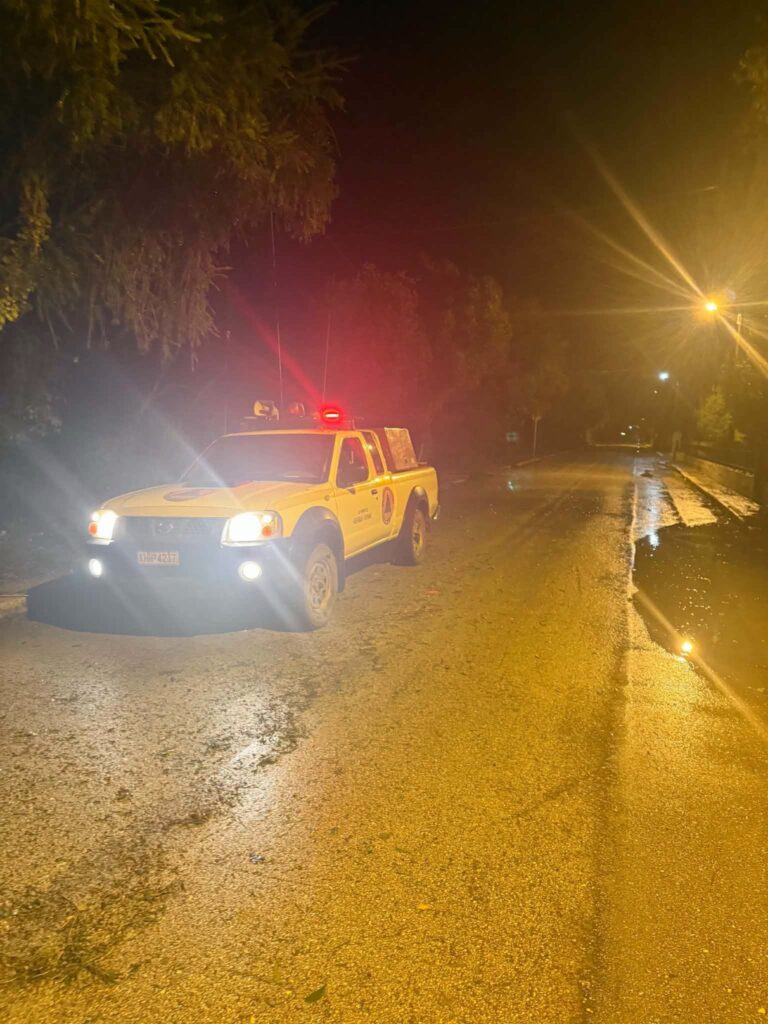 Ηλεία: Χαλάζι και ανεμοστρόβιλος «σάρωσαν» τα πάντα ΦΩΤΟ