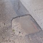 Πάτρα: Λακκούβα-παγίδα στην οδό Πέλοπος ΦΩΤΟ