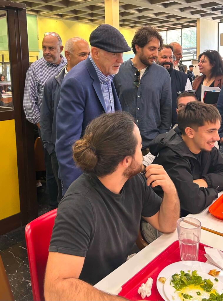 Πάτρα: Ο Παπανδρέου με τη Νεολαία ΠΑΣΟΚ στις φοιτητικές εγκαταστάσεις του Πανεπιστημίου ΦΩΤΟ