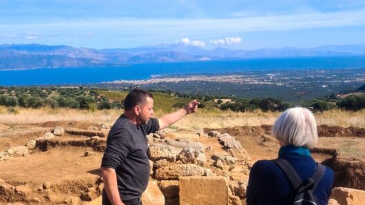 Αίγιο: Ξενάγηση στον Αρχαιολογικό χώρο Τραπεζάς από τον Ανδρέα Βόρδο ΦΩΤΟ
