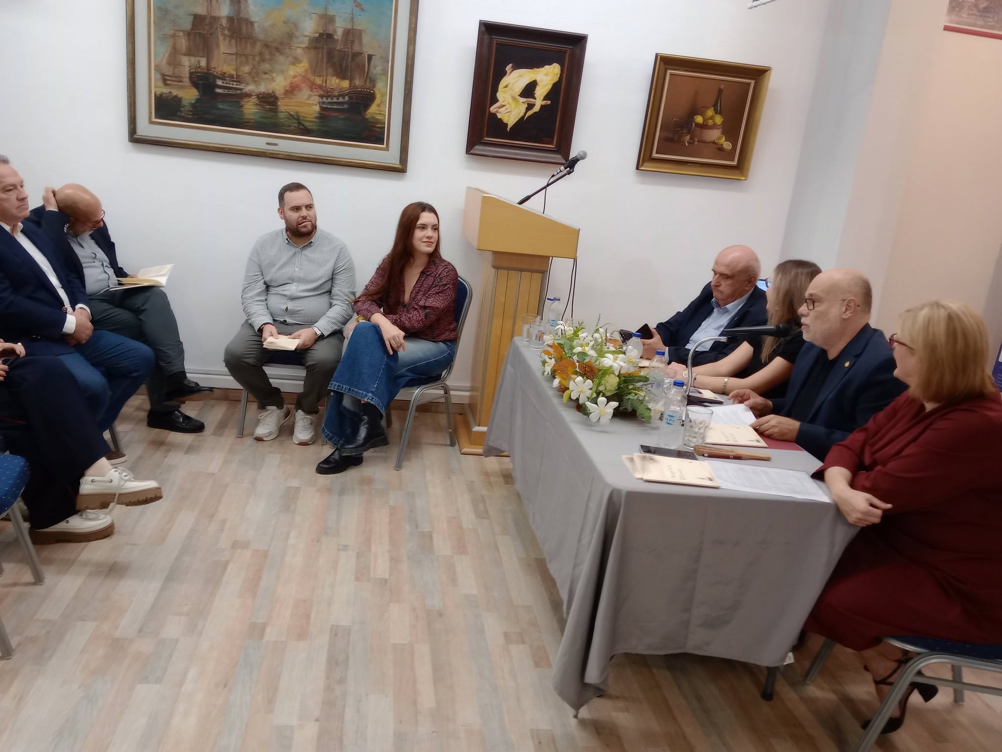 Βραδιά Ποίησης στην Πάτρα για τη συλλογή «Δεμένα Πλοία» της Ελένης Βάκρου ΦΩΤΟ