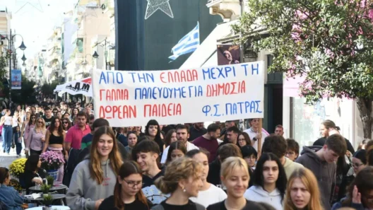 Πάτρα: Η παιδεία, η ακρίβεια, η στέγαση - Οι κινητοποιήσεις – Εκπαιδευτικοί, γονείς, φοιτητές στο Patrapress