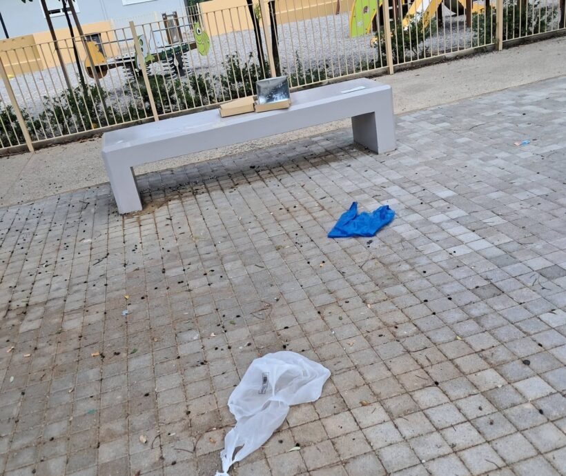 Νέα πλατεία Σάχου στην Πάτρα με σκουπίδια και αποφάγια