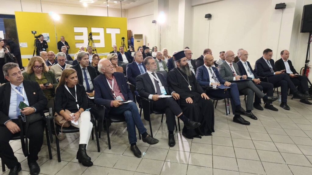 Το Συνέδριο «Φόρουμ Ανάπτυξης» στο ΤΕΕ Δυτικής Ελλάδας ΦΩΤΟ