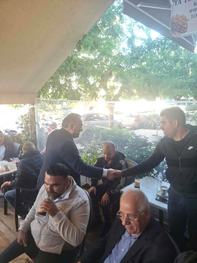 Πάτρα: Περιοδεία Σβόλη στην Αγυιά για προβλήματα και ανάγκες ΦΩΤΟ