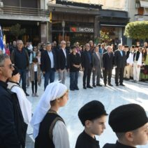 Πάτρα: Κατέθεσε στεφάνι η Αντιδήμαρχος Παιδείας, Κατερίνα Σίμου ΦΩΤΟ
