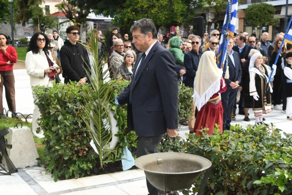 Πάτρα: Ο Δ. Παλούμπης στις εκδηλώσεις για την 28η Οκτωβρίου ΦΩΤΟ
