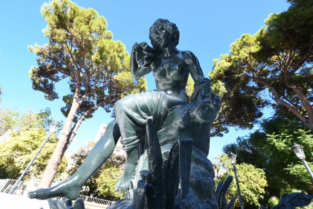 Πάτρα: Παραδόθηκε αναπλασμένη η πλατεία Όλγας ΦΩΤΟ