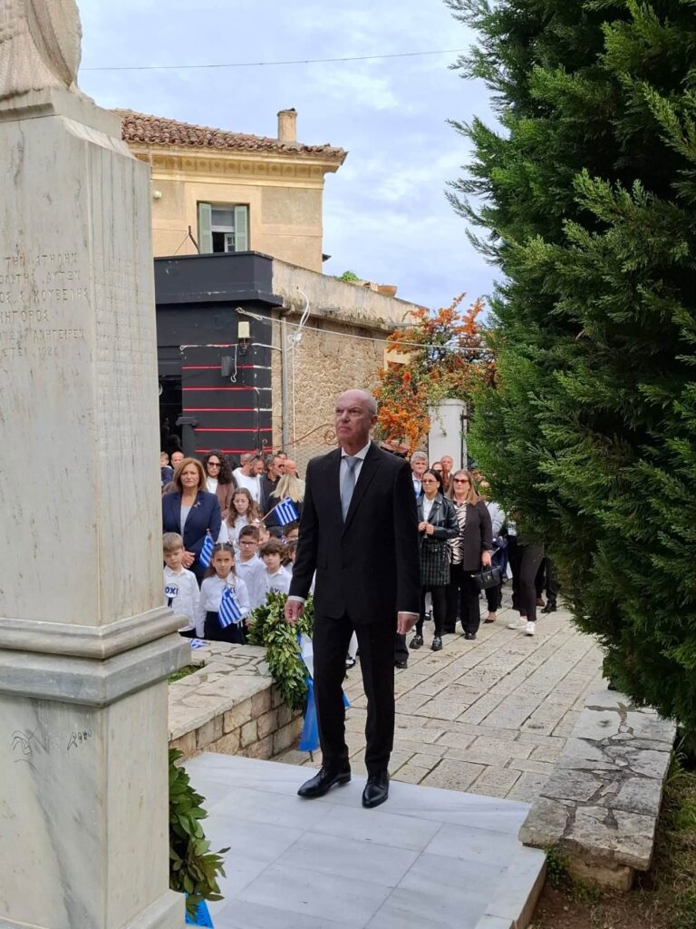 Λαμπρός εορτασμός της 28ης Οκτωβρίου στην Ακράτα ΦΩΤΟ 22 Λαμπρός εορτασμός της 28ης Οκτωβρίου στην Ακράτα ΦΩΤΟ