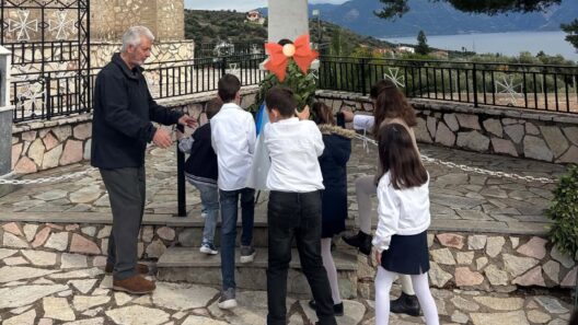 Συγκινητική κατάθεση στεφάνων στην Ζήρια Αιγιαλείας ΒΙΝΤΕΟ-ΦΩΤΟ 15 Καταγραφή βίντεο-φωτο της συγκοινωνικής κατάθεσης στη Ζήρια Αιγια…