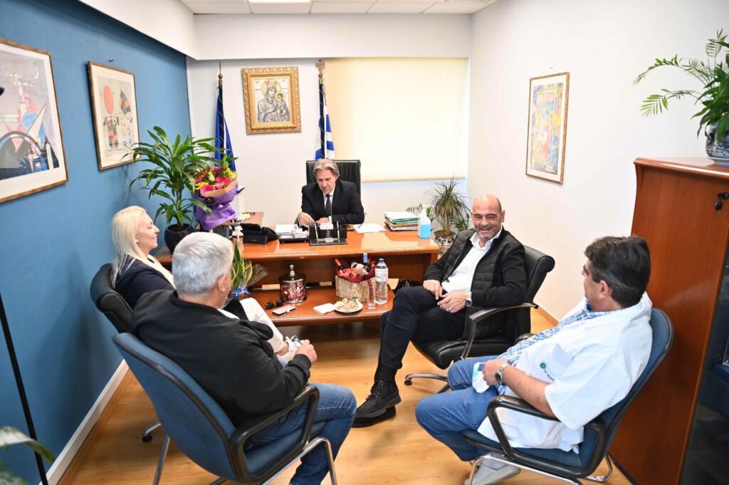 Ρίο: Επίσκεψη Φωτήλα στο νοσοκομείο για ενίσχυση σε προσωπικό και υποδομές ΦΩΤΟ