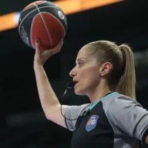 Basketgate: Στον ανακριτή η Βασιλική Τσαρούχα – Στο επίκεντρο οι 64 βολές σε δύο τελικούς 1 Basketgate: Στον ανακριτή η Βασιλική Τσαρούχα – Στο επίκεντρο οι 64 βολές σε δύο τελικούς