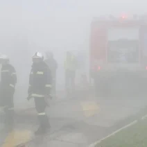 Θεσσαλονίκη: Επιχείρηση της Πυροσβεστικής για μητέρα και κόρη που χάθηκαν στην ομίχλη 1 Θεσσαλονίκη: Επιχείρηση της Πυροσβεστικής για μητέρα και κόρη που χάθηκαν στην ομίχλη