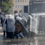 Επεισόδια στην Αλβανία – Τραυματίες από την αστυνομική επέμβαση