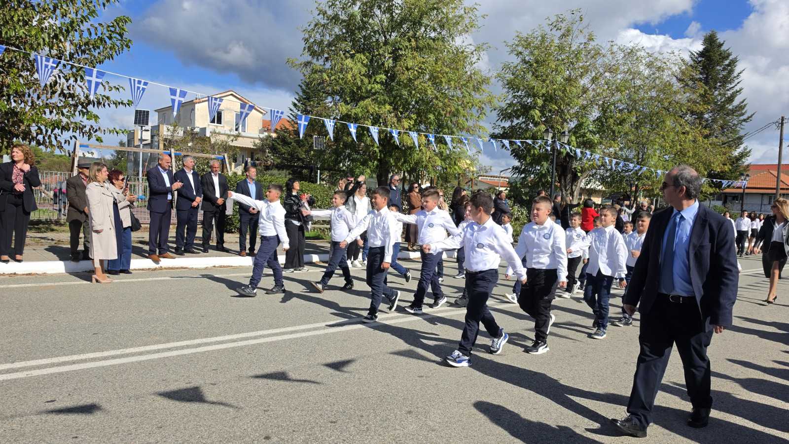 Αρχαία Ολυμπία: Μαθητική παρέλαση και εκδηλώσεις μνήμης ΦΩΤΟ
