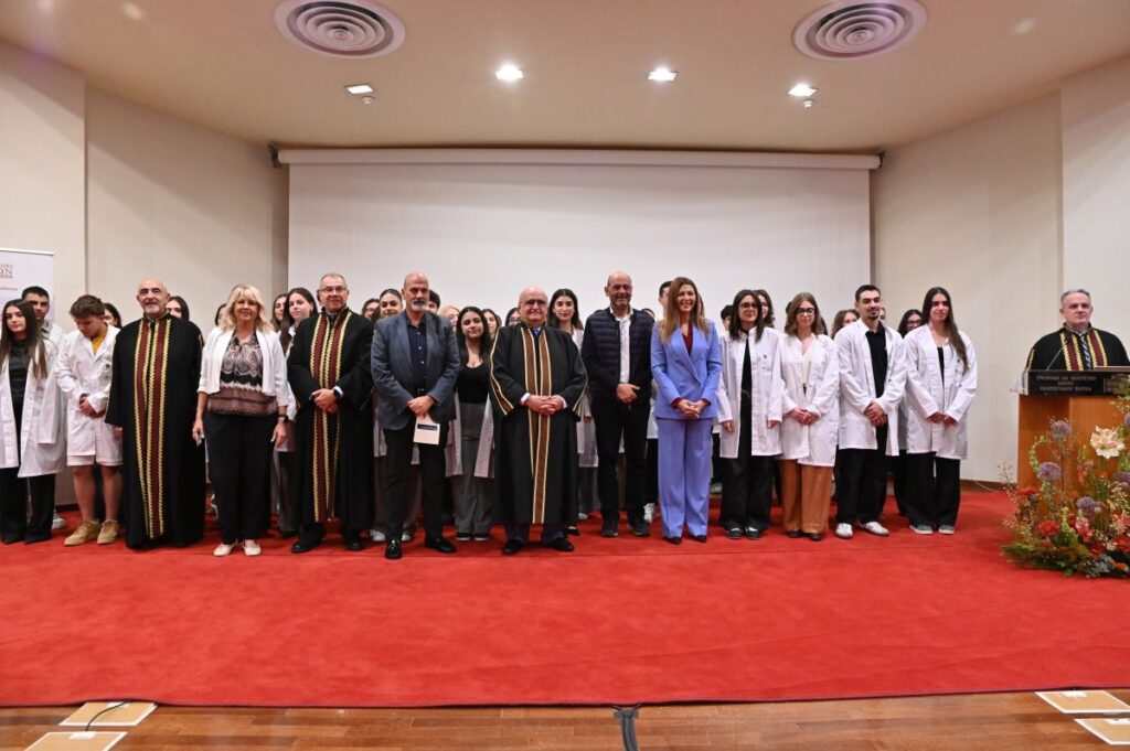 Πάτρα: Η Σοφία Ζαχαράκη υποδέχθηκε τους διεθνείς φοιτητές στην Αγγλόφωνη Ιατρική του Πανεπιστημίου