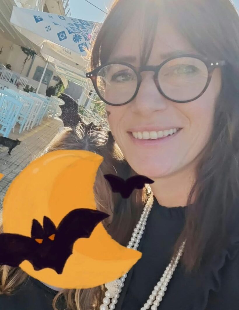 Η Louise Turley στο άρθρο Ghost cat — Η γάτα φάντασμα