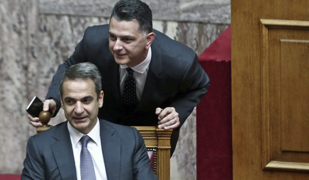 Βουλευτές σε συνεδρίαση κοινοβουλευτικού ελέγχου για ειδικά θέματα