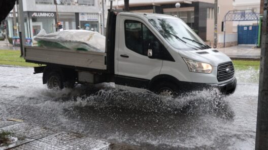 Μήνυμα του 112 και στη Ρόδο για τα έντονα καιρικά φαινόμενα 13 Μήνυμα του 112 και στη Ρόδο για τα έντονα καιρικά φαινόμενα