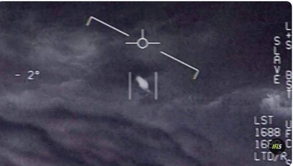 Πεντάγωνο: Στη δημοσιότητα νέα αρχεία με UFO ΒΙΝΤΕΟ