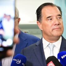 Φωτογραφία στην Πάτρα δείχνει την κτίρια Αδώνι με νέα σφραγίδα επί…