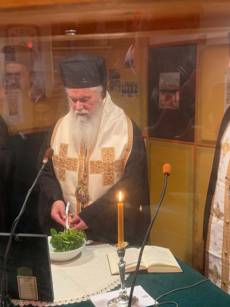 Αγιασμός και νέα συχνότητα για το ραδιόφωνο της Μητρόπολης Καλαβρύτων και Αιγιαλείας ΦΩΤΟ
