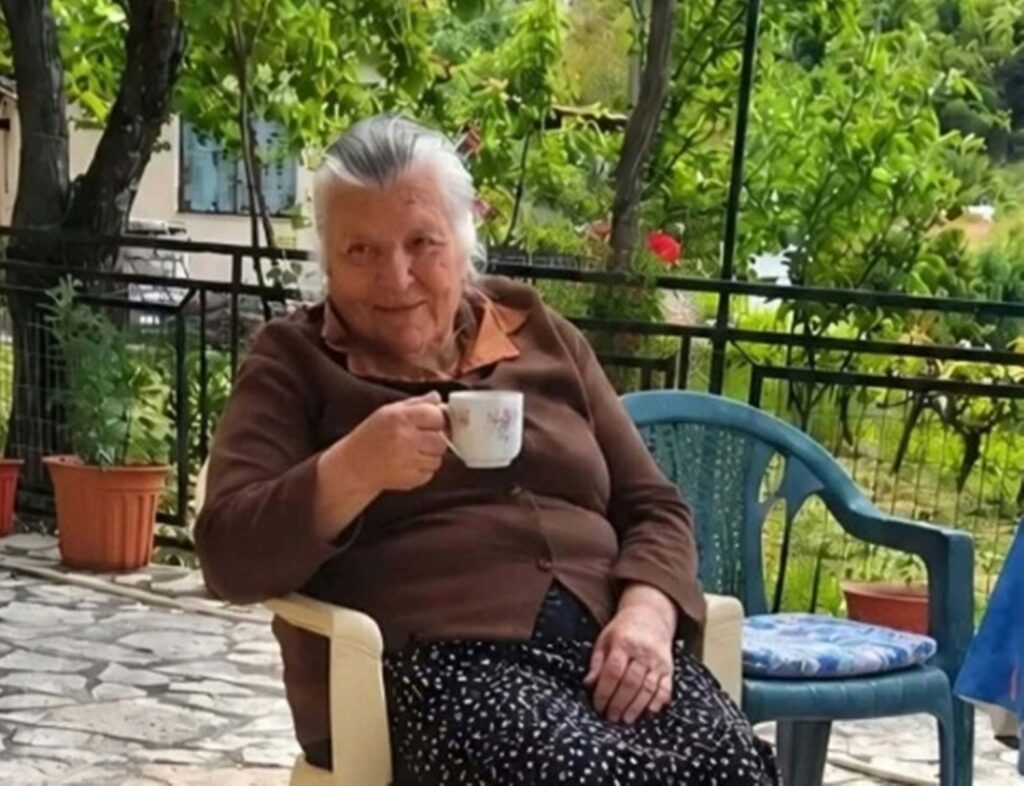 Αιτωλοακαρνανία: Εσβησε η γυναίκα που γέννησε 18 παιδιά! ΦΩΤΟ