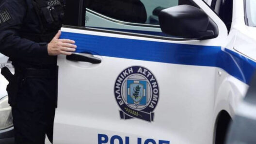 Δύο άνδρες και μια γυναίκα σε σκηνή με κλοπές και οπλοκατοχή στην Π…