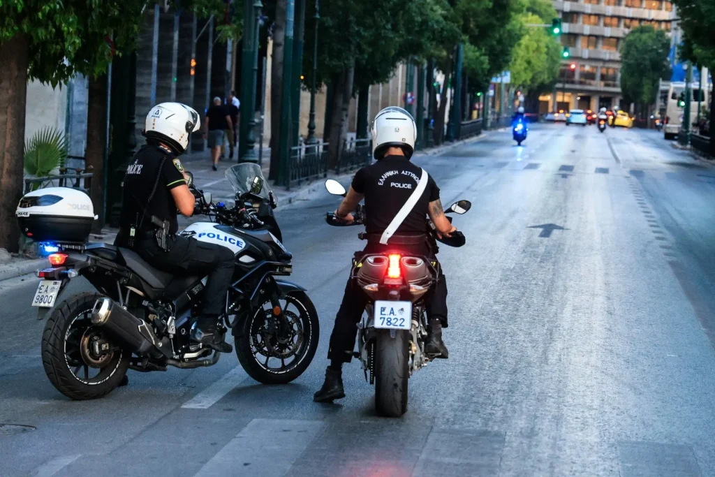Κυκλοφοριακές ρυθμίσεις την Κυριακή σε Αθήνα και Πειραιά – Ποιοι δρόμοι κλείνουν