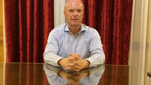 Αίγιο: Συνέντευξη Τύπου για τον Δημήτρη Καλογερόπουλο και για φθορές σε σχολείο 12 Αίγιο: Συνέντευξη Τύπου για τον Δημήτρη Καλογερόπουλο και για φθορές σε σχολείο