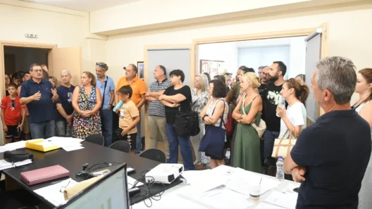 Πάτρα: Συγκέντρωση διαμαρτυρίας των δασκάλων για τα κενά σε σχολεία 34 Διαμαρτυρία δασκάλων στην Πάτρα, συγκέντρωση σε κενά