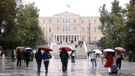 Καιρός: Στο «κόκκινο» το έκτακτο δελτίο – Βροχές στην Αττική έως την 28η Οκτωβρίου 14 Καιρός: Στο «κόκκινο» το έκτακτο δελτίο – Βροχές στην Αττική έως την 28η Οκτωβρίου
