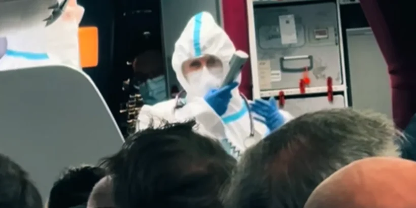 Ανησυχία σε αεροσκάφος από τη Ρόδο: Επιβάτες με συμπτώματα νοροϊού