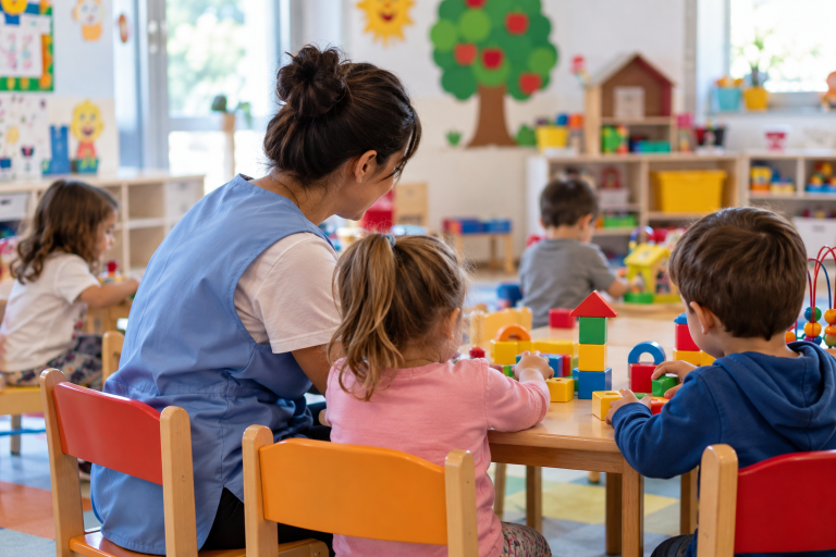 Αχαΐα: Ανοίγουν νέοι Βρεφονηπιακοί σταθμοί ΔΥΠΑ και έρχονται προσλήψεις προσωπικού 7 Αχαΐα: Ανοίγουν νέοι Βρεφονηπιακοί σταθμοί ΔΥΠΑ και έρχονται προσλήψεις προσωπικού