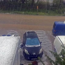 Μαγνησία: Ξαφνικό κύμα χαλαζόπτωσης έπληξε τον Βόλο ΦΩΤΟ - ΒΙΝΤΕΟ 1 Μαγνησία: Ξαφνικό κύμα χαλαζόπτωσης έπληξε τον Βόλο ΦΩΤΟ - ΒΙΝΤΕΟ