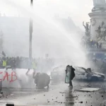 Χάος στο Παρίσι: Ακρωτηριάστηκε διαδηλωτής - Εκατοντάδες συλλήψεις ΦΩΤΟ - ΒΙΝΤΕΟ