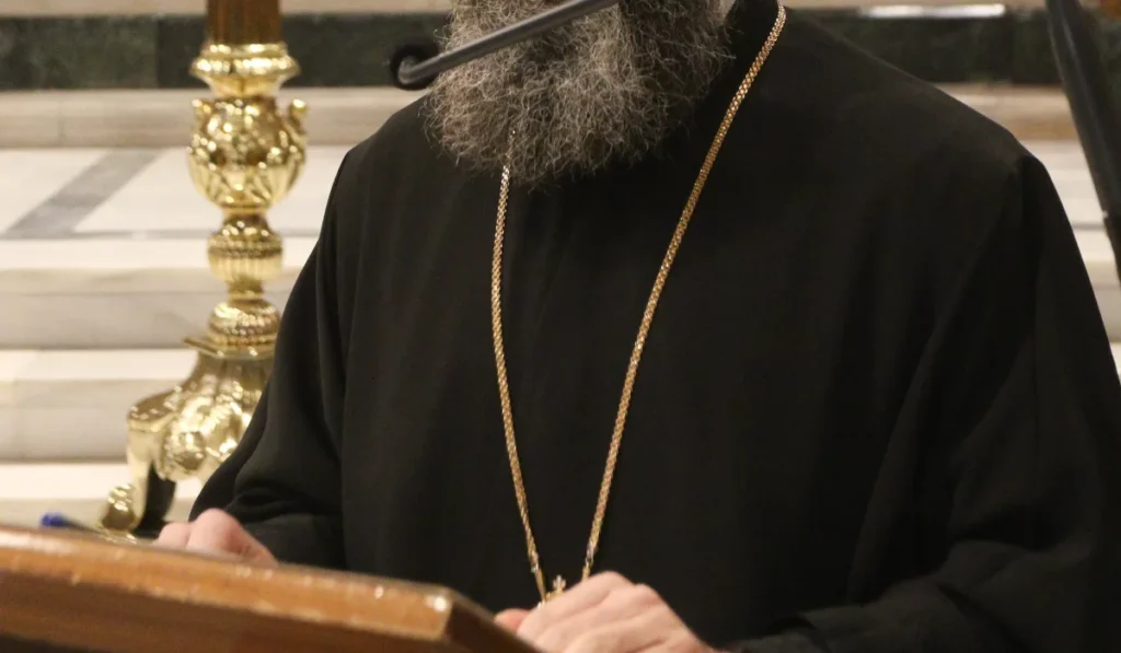 Αίγιο: Η Μητρόπολης προειδοποιεί για την εμφάνιση «ψευδοεπισκόπου» που δεν ανήκει στους κανονικούς κληρικούς τ
