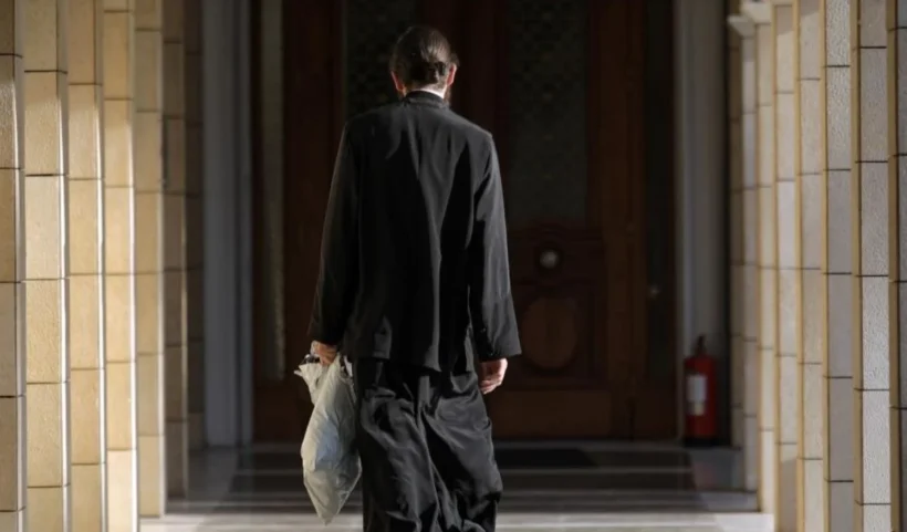 Γρεβενά: Συνελήφθη ιερέας για εκδικητική πορνογραφία 4 Ιερέας στο Γρεβενά