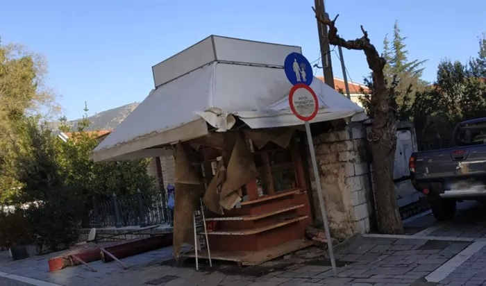 Παραδοσιακό περιπτέρο στα Καλάβρυτα, ανακαινισμένο και έτοιμο για…