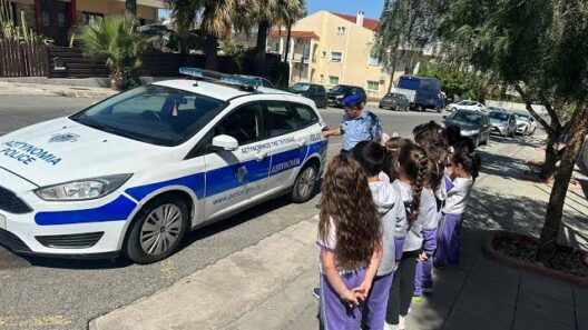 Πατήσια: Γιαγιά συνελήφθη μετά από επίθεση σε νηπιαγωγό 13 Γιγια κρατείται από αστυνομία μετά την επίθεση σε νηπιαγωγό στην Π…