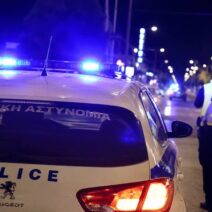 Πάτρα: Τα 'χε «τσούξει» συγκρούστηκε με αυτοκίνητο και χτύπησε οδηγό 3 Πάτρα: Τα 'χε «τσούξει» συγκρούστηκε με αυτοκίνητο και χτύπησε οδηγό