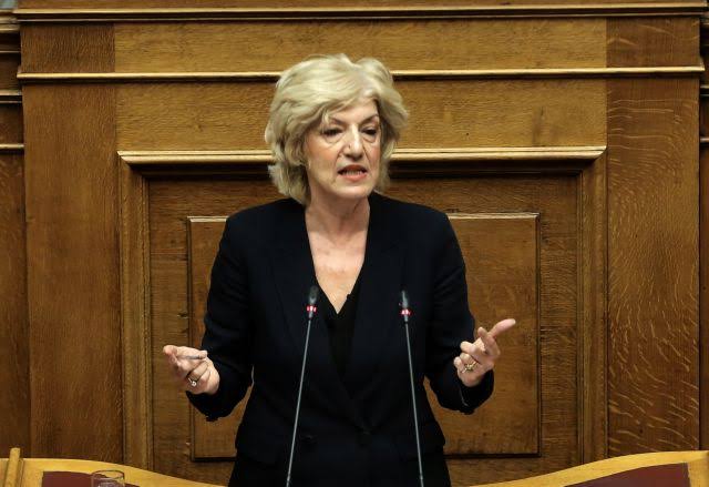 «Δεν φτάνουν οι ποικίλες επιθέσεις στον κοινοβουλευτικό θεσμό, χρειαζόταν και το λάδι στη φωτιά»