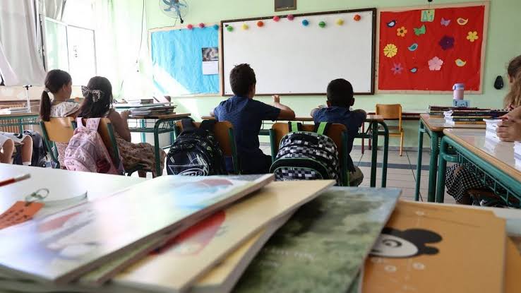 Πάτρα: Βιβλιοπωλεία σε ασφυκτικό κλοιό - Aκρίβεια, έργα, ηλεκτρονικό εμπόριο - Οι πρωταγωνιστές στο Patrapress