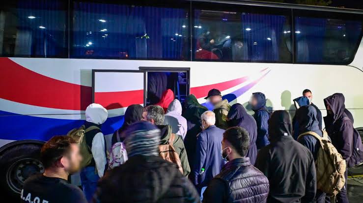 Χωριάτικο: Βαρύ κατηγορητήριο για τους 59 συλληφθέντες 6 Χωριάτικο: Βαρύ κατηγορητήριο για τους 59 συλληφθέντες