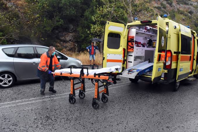 Τραγική σκηνή στην Κέρκυρα με νεκρό άλογο μετά από πτώση